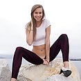 Geri Burgess sexy voyeur pics - image 