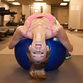 Sexy gym babe Geri Burgess - image 